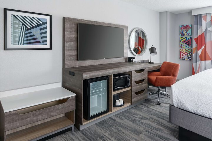 Room 15 of 34