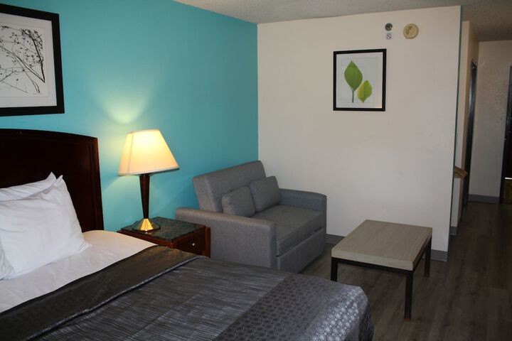 Room 27 of 62