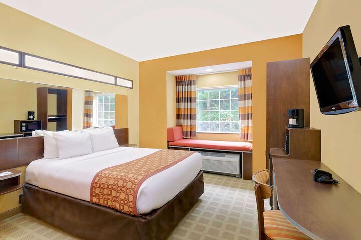Microtel Inn & Suites by Wyndham Princeton