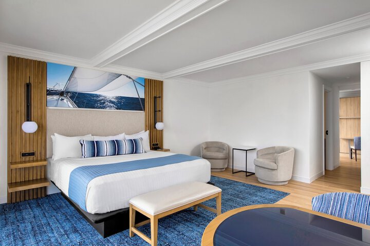 Room 45 of 118