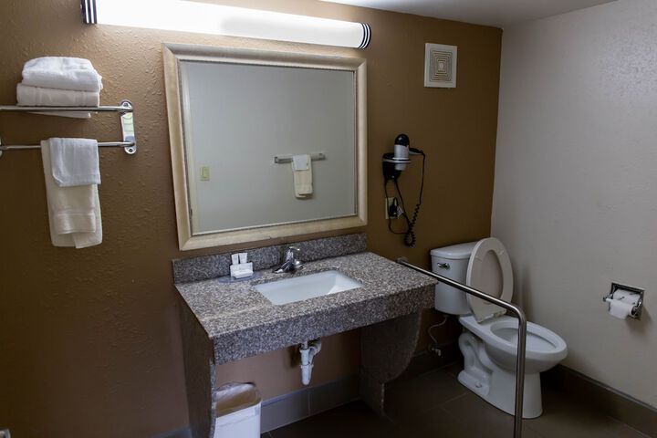 Room 3 of 11