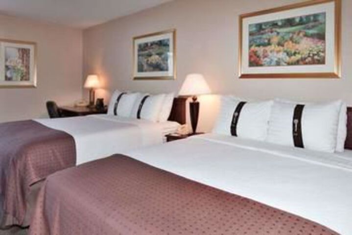 Ramada Plaza Rochester Airport