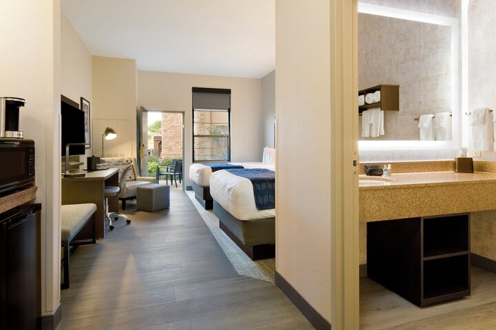 Clubhouse Hotel Suites Sioux Falls