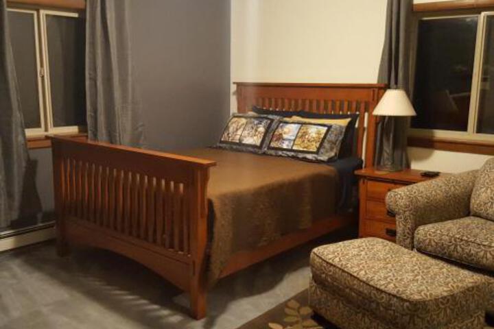 Kodiak Russian River Lodge