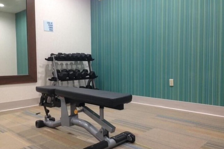 Holiday Inn Express and Suites Pigeon Forge Sevierville by IHG
