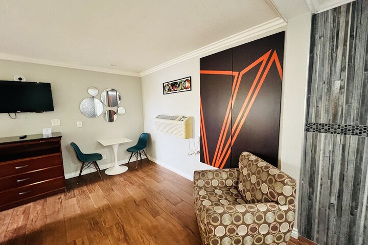 Room 39 of 62