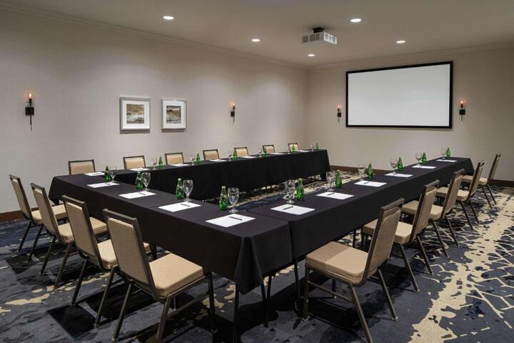 Embassy Suites by Hilton Fort Worth - Downtown