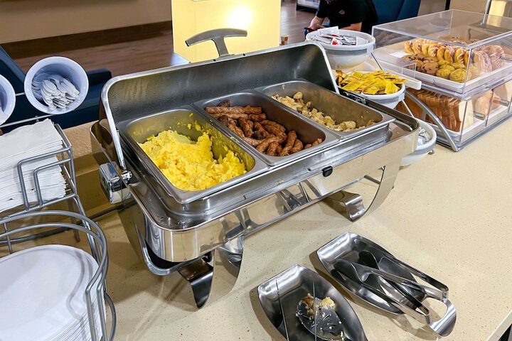 Breakfast/Coffee Service 43 of 50