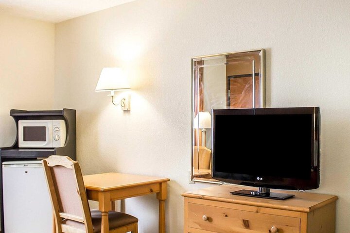Quality Inn Elyria