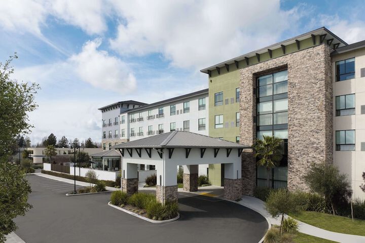Hotel Centro Sonoma Wine Country Tapestry Collection Hilton
