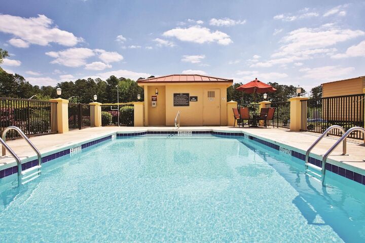 Pool 6 of 44