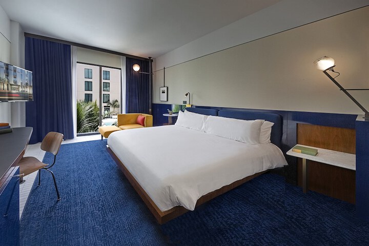 Room 20 of 83
