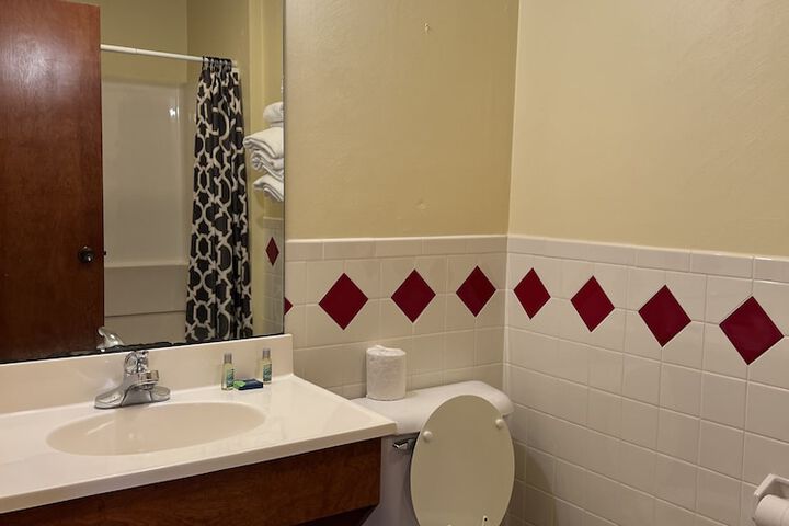 Room 18 of 36