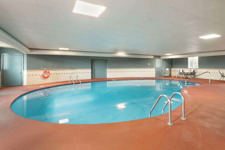 Pool 4 of 41