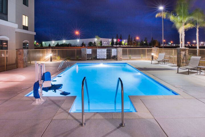 Pool 6 of 41