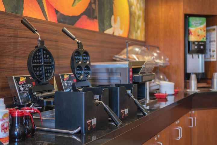 Breakfast/Coffee Service 62 of 66