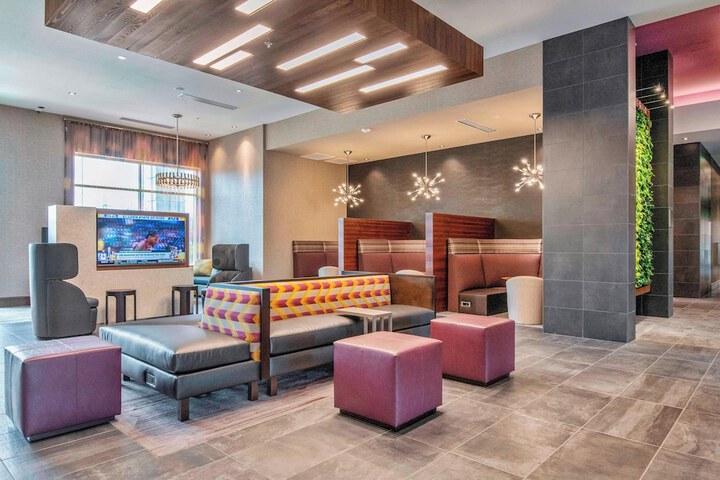 Courtyard by Marriott Raleigh Cary / Parkside Town Commons