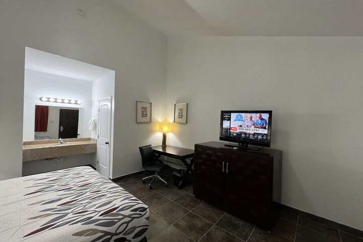 Room 14 of 19