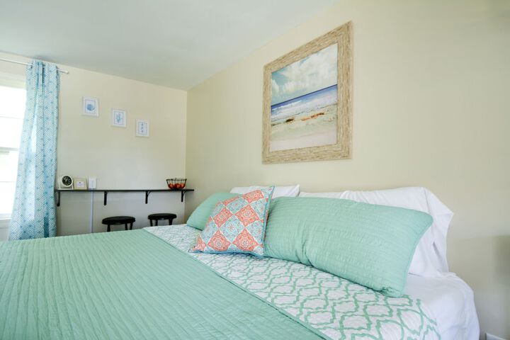 Room 9 of 38