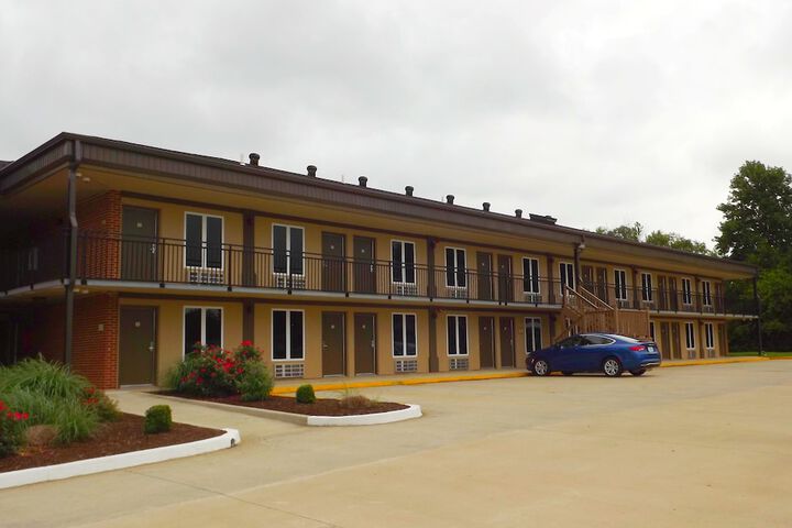 Unique Suites Hotel