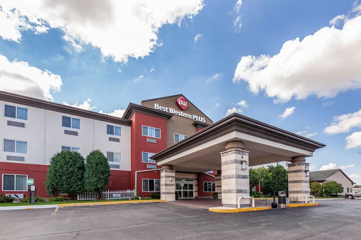 Hotel 3 of 44