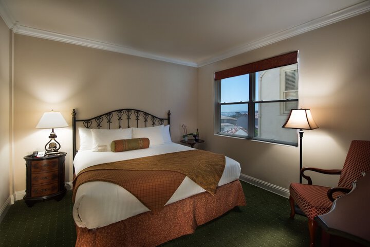 Room 38 of 49