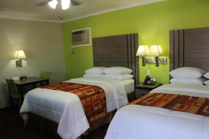 Room 17 of 46