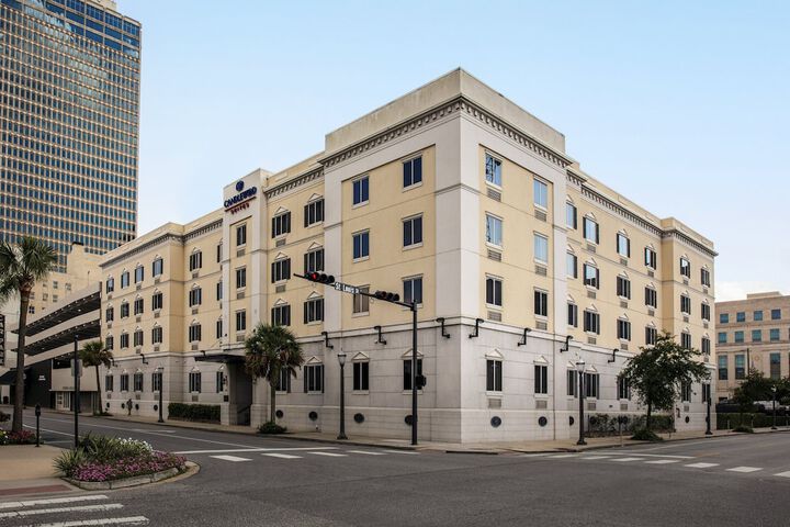 Hotel 6 of 33