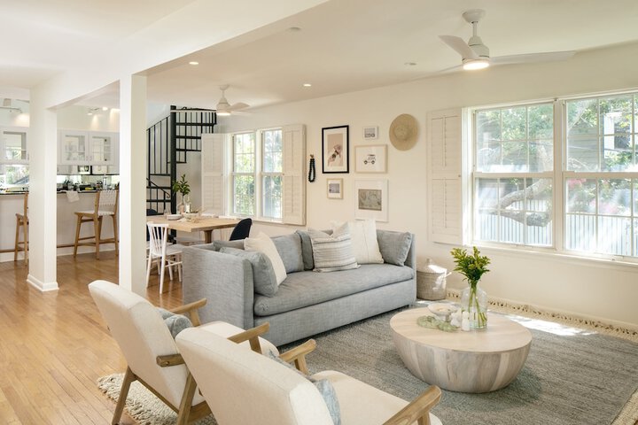 Hemlock by Avantstay Minutes From Folly Beach w / Multiple Patios