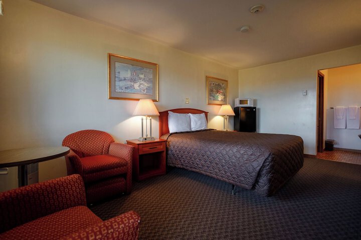 Room 11 of 25