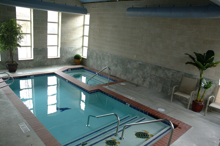 Pool 6 of 67