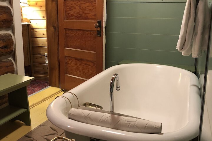 The Historic Madison Hotel Motel
