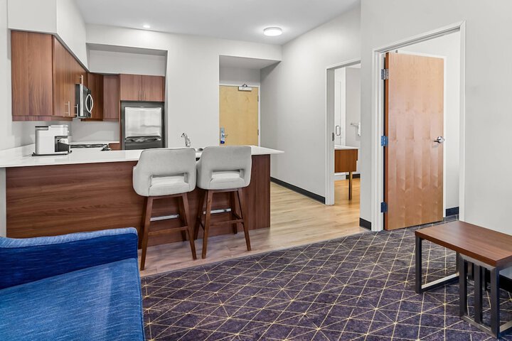 Park Inn by Radisson Kelowna