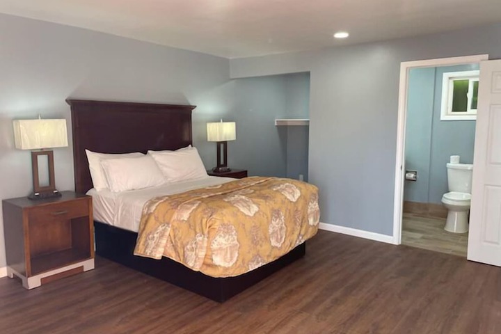 Room 19 of 35