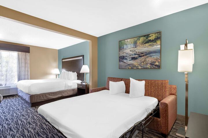Room 15 of 30