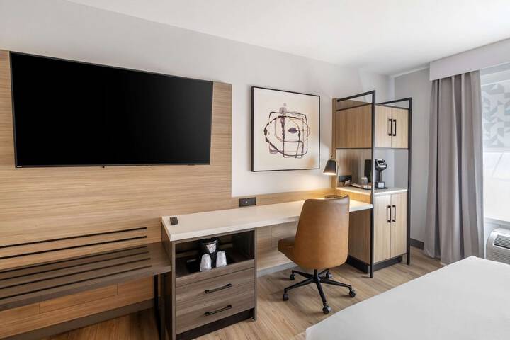 Room 49 of 84