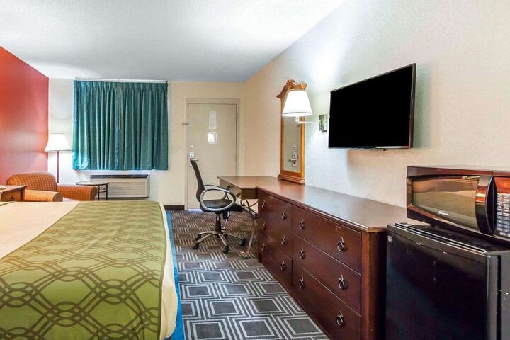 Room 19 of 30