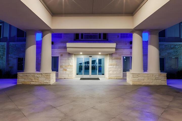 Holiday Inn Express & Suites Killeen - Fort Hood Area by IHG