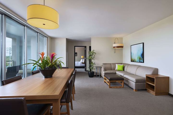Hyatt Place Greensboro / Downtown
