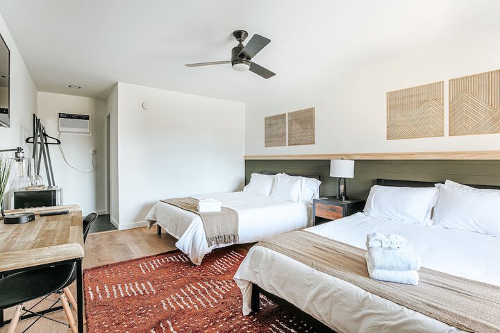 Room 28 of 52