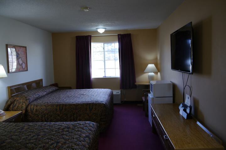 Room 12 of 17
