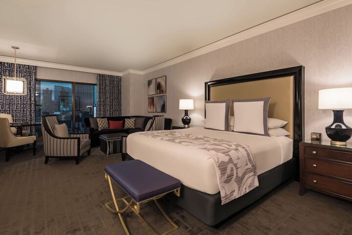 Room 115 of 197