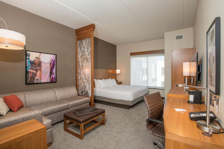 Hyatt Place Cincinnati / Sharonville Convention Center
