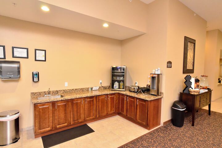 Cobblestone Inn & Suites - Fort Madison