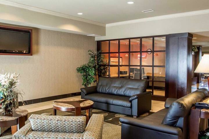Hotel Interior 9 of 41