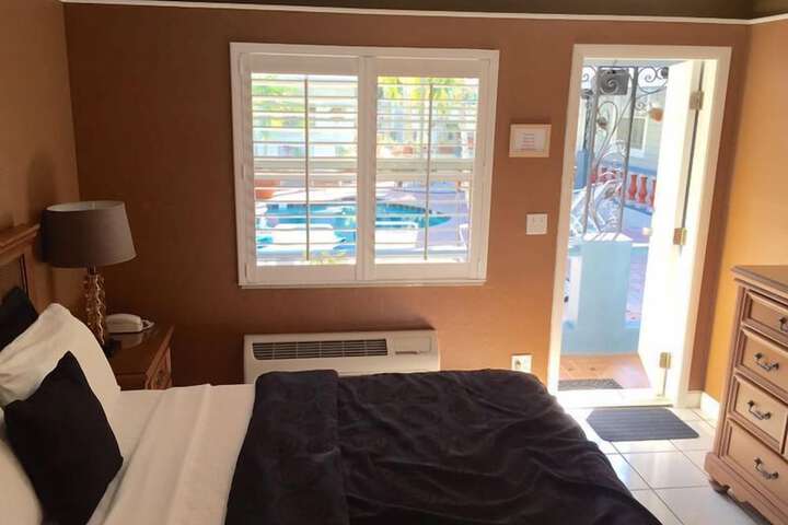 Room 16 of 45