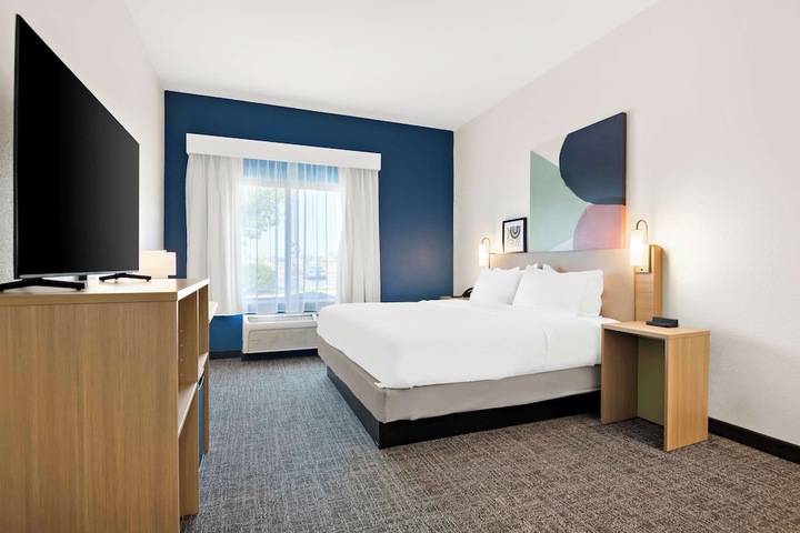 Room 15 of 31