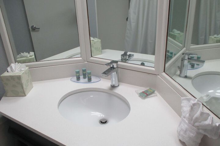 Room 7 of 15