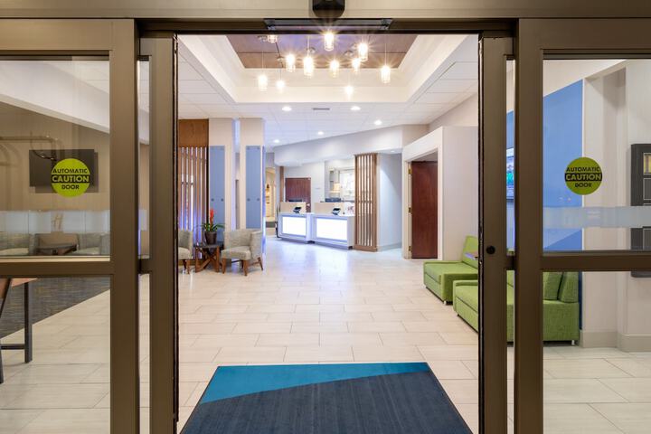 Hotel 5 of 40