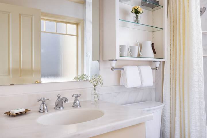 Seven Gables Inn on Monterey Bay a Kirkwood Collection Property